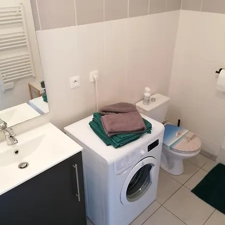 Charmant Appartement Avec Garage - 